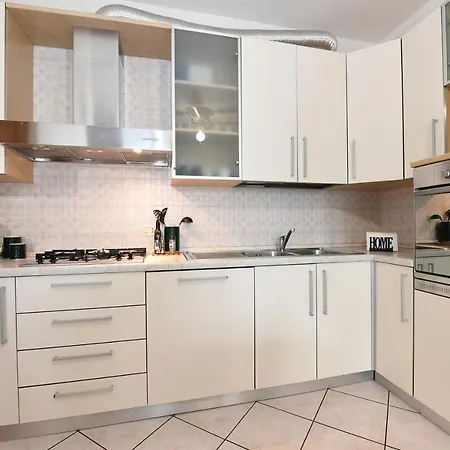Evergreen -vicino Al Mare- Wifi -ampio Giardino- Apartment